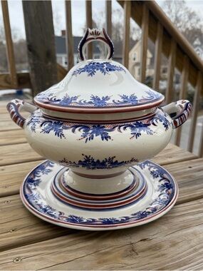 Vintage Large Hand-Painted Portuguese Tureen With Under-plate, SA Leart Co #1670